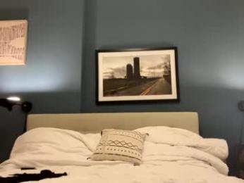 notsoguiltypleasure webcam model stream image