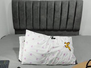 Cristina Picconne webcam model stream image