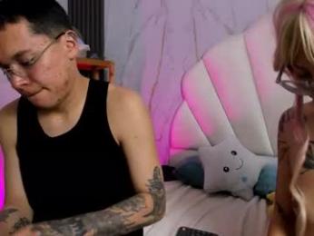 annieandleandro webcam model stream image