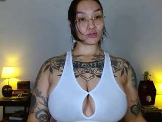 toothyy webcam model stream image