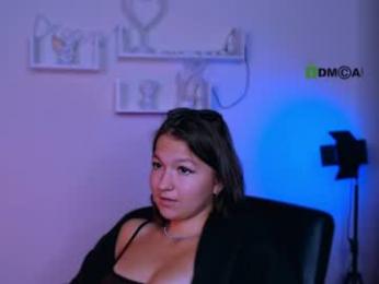 kiraashh webcam chaturbate model stream image