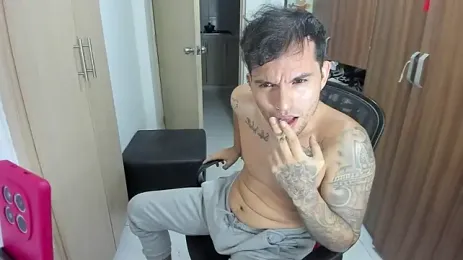 Mrbigcockdanicol10 webcam model stream image