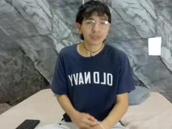 noahwalker__ webcam model stream image
