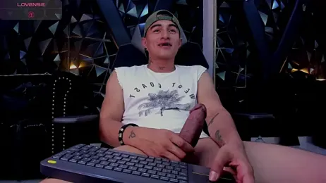 LiamDeeps webcam model stream image