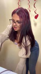 Cata_ webcam model stream image