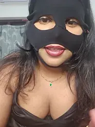 Hima_kerala webcam model stream image