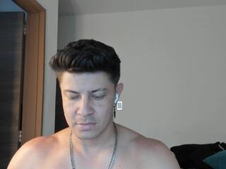 Liam Johnsoon webcam model stream image