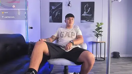 Cristopher_strong webcam model stream image