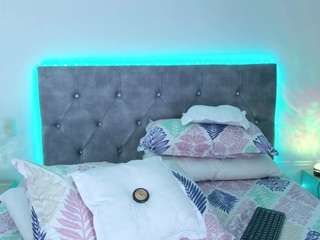 nicolepowell webcam model stream image