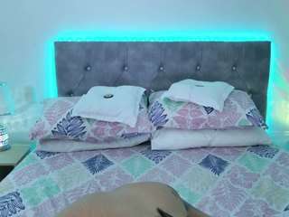 nicolepowell webcam model stream image