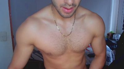 Tommy_bred webcam model stream image