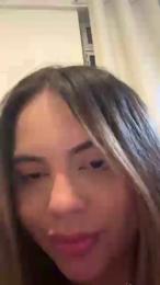 Yllasantos webcam model stream image