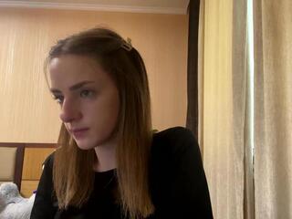 Sunshine Mcwain webcam model stream image