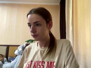Sunshine Mcwain webcam model stream image