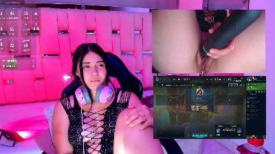 EvaBloom_ webcam model stream image