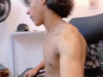 zayn_fox32 webcam model stream image