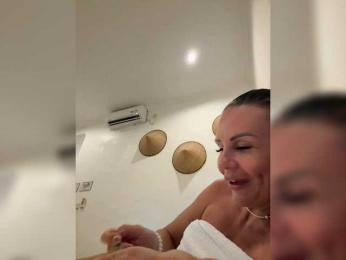 VampIrina11 webcam model stream image