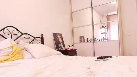 Eziliz webcam model stream image