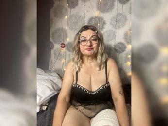MissTemperament webcam model stream image