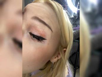 freakfarm webcam model stream image