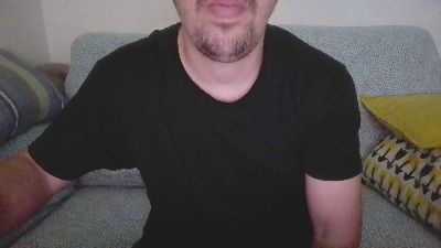 _play_ webcam cam4 model stream image