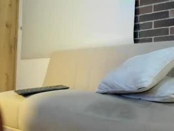 mattclawjean webcam model stream image