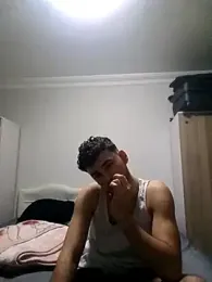 Yasinyasin7 webcam stripchat model stream image