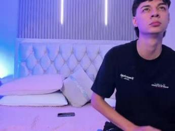 andy_may18 webcam model stream image