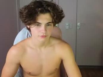 whiteskyy_ webcam model stream image
