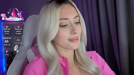 LoryWood webcam model stream image