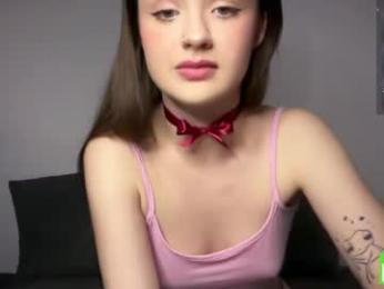 lovelly_mooncouple webcam model stream image