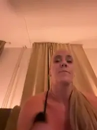 missconly webcam model stream image