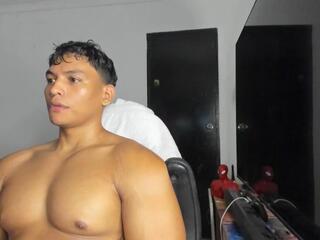 Karl Mendez webcam model stream image