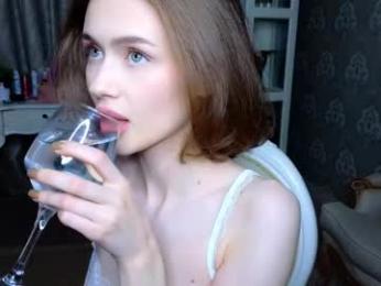 bluuemarine webcam model stream image