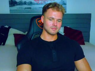 Robin Rieff webcam model stream image