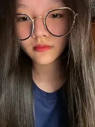 Krixxi22 webcam model stream image