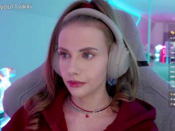 VikkiExtraCheese webcam model stream image