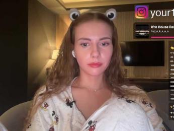 VikkiExtraCheese webcam bongacams model stream image