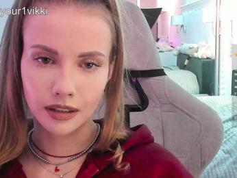 VikkiExtraCheese webcam model stream image