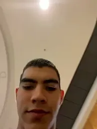 Alejandro_vega_ webcam stripchat model stream image