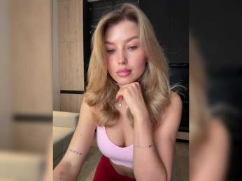 sweeetpeach webcam model stream image