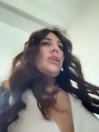 AleksandraRich webcam model stream image