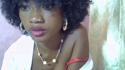 Esmeraldah webcam model stream image