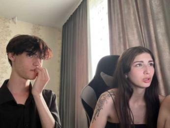 Skynlayer webcam model stream image