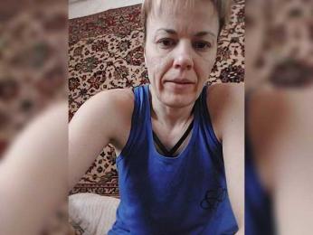 KissaHot webcam model stream image