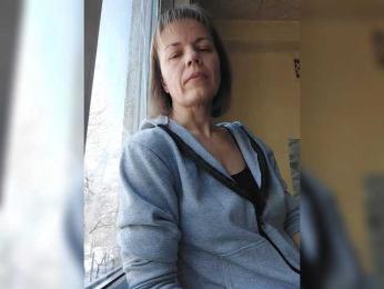 KissaHot webcam model stream image