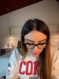 Miss_ary webcam stripchat model stream image