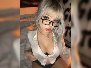 xlunami webcam bongacams model stream image