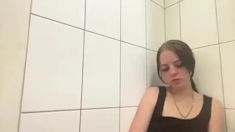 drainedog webcam model stream image