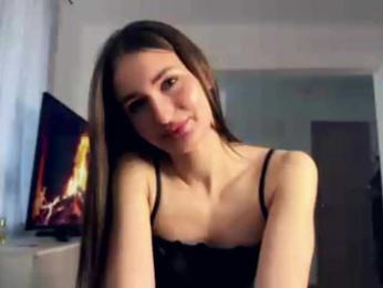 LauraMondella webcam model stream image